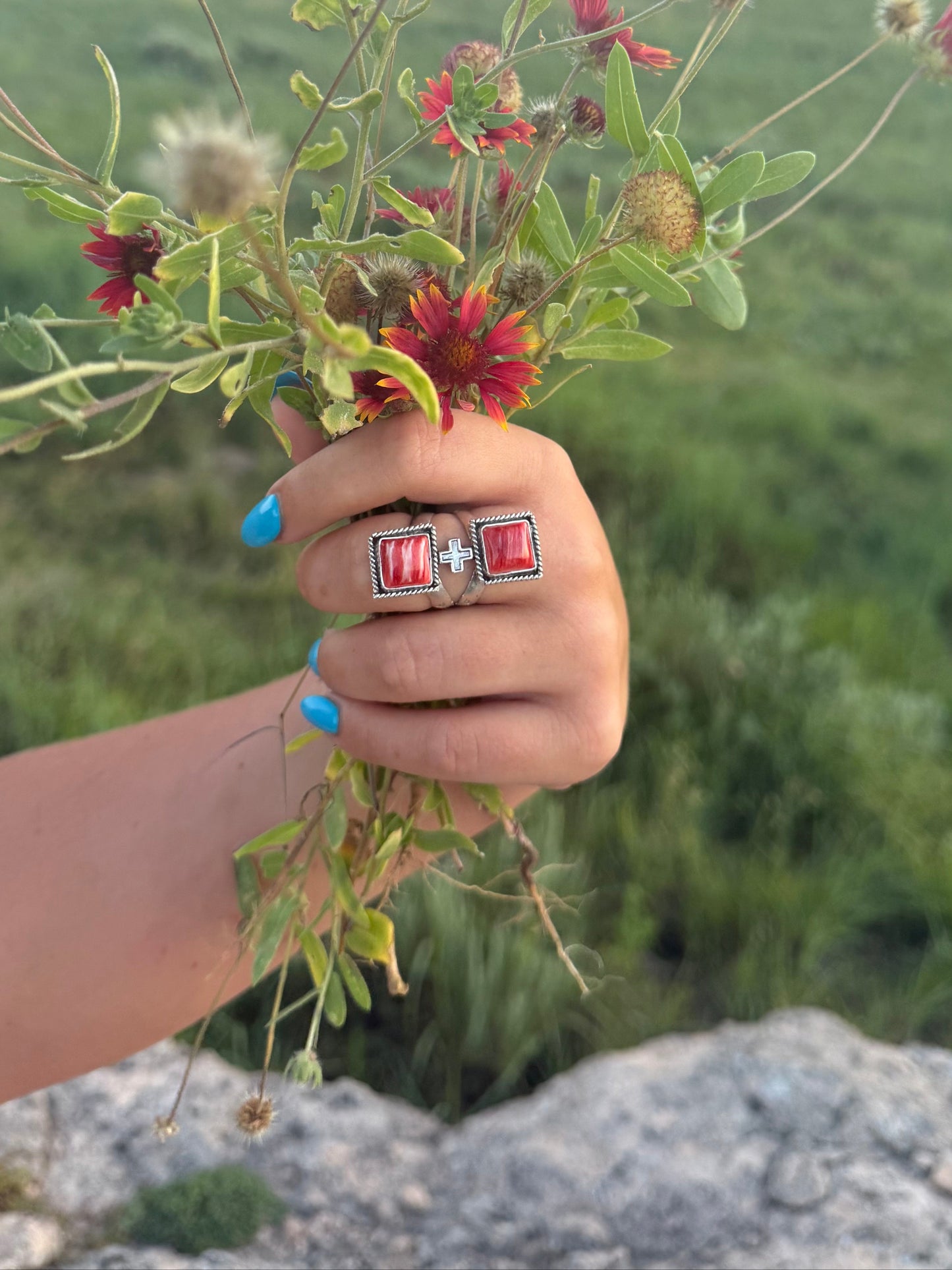 Spiny Oyster Ring size 8.75